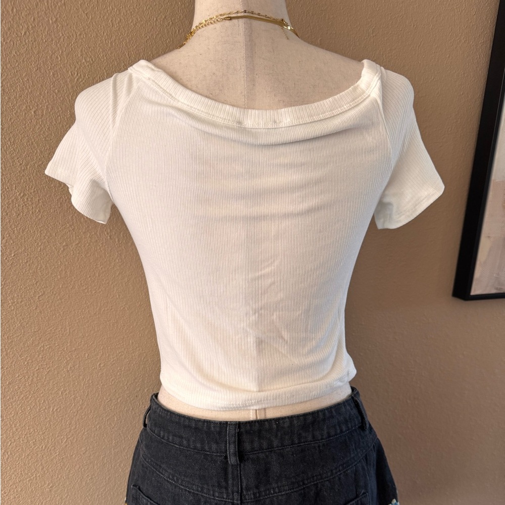 White Ribbed Button-Up Women's Top - Picture 4 of 11